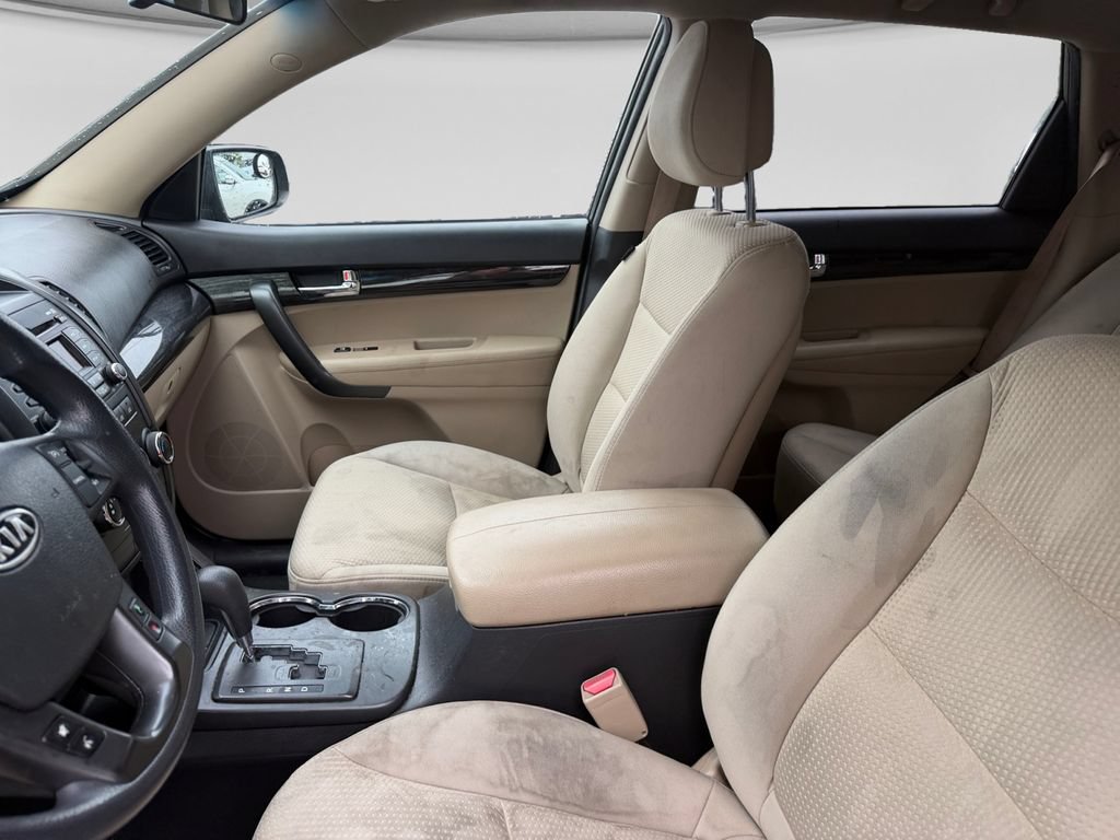 Used 2011 Kia Sorento 2WD image 22