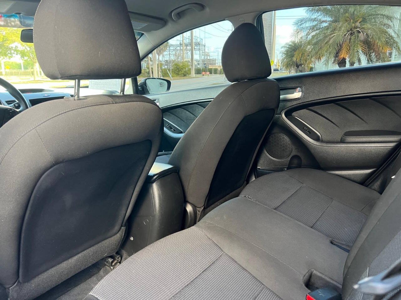Used 2018 Kia Forte LX FWD image 31