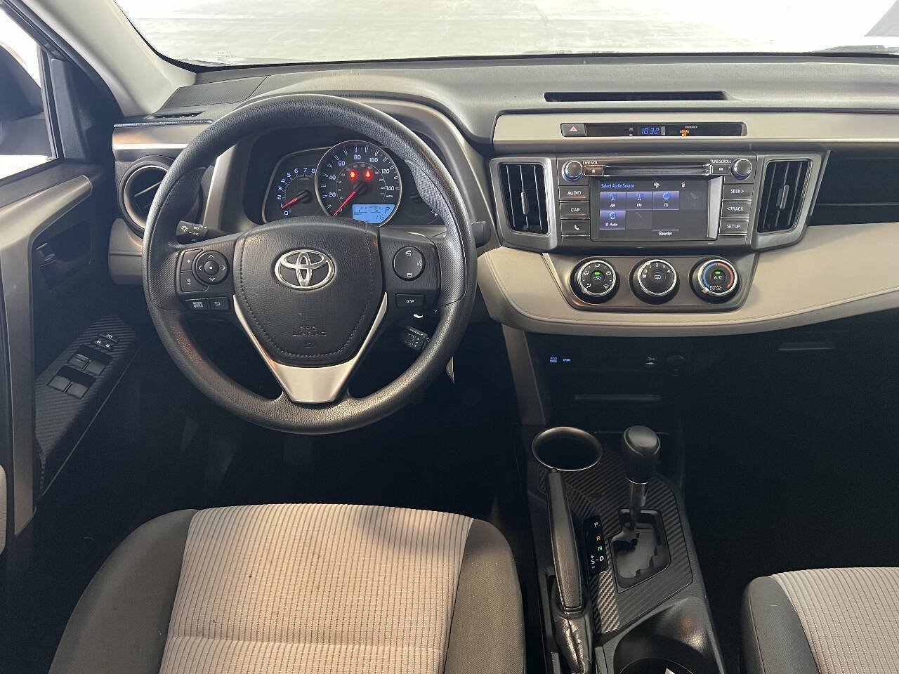 Used 2015 Toyota RAV4 LE AWD/4WD image 15