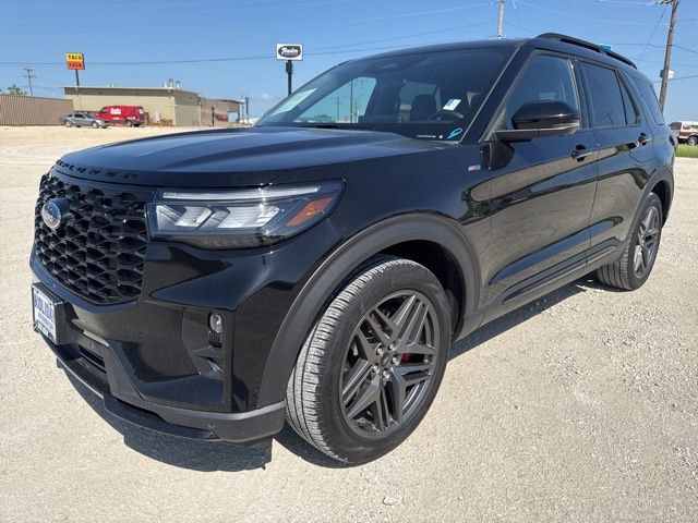 Used 2025 Ford Explorer ST-Line w/ ST-Line Street Pack AWD/4WD image 1