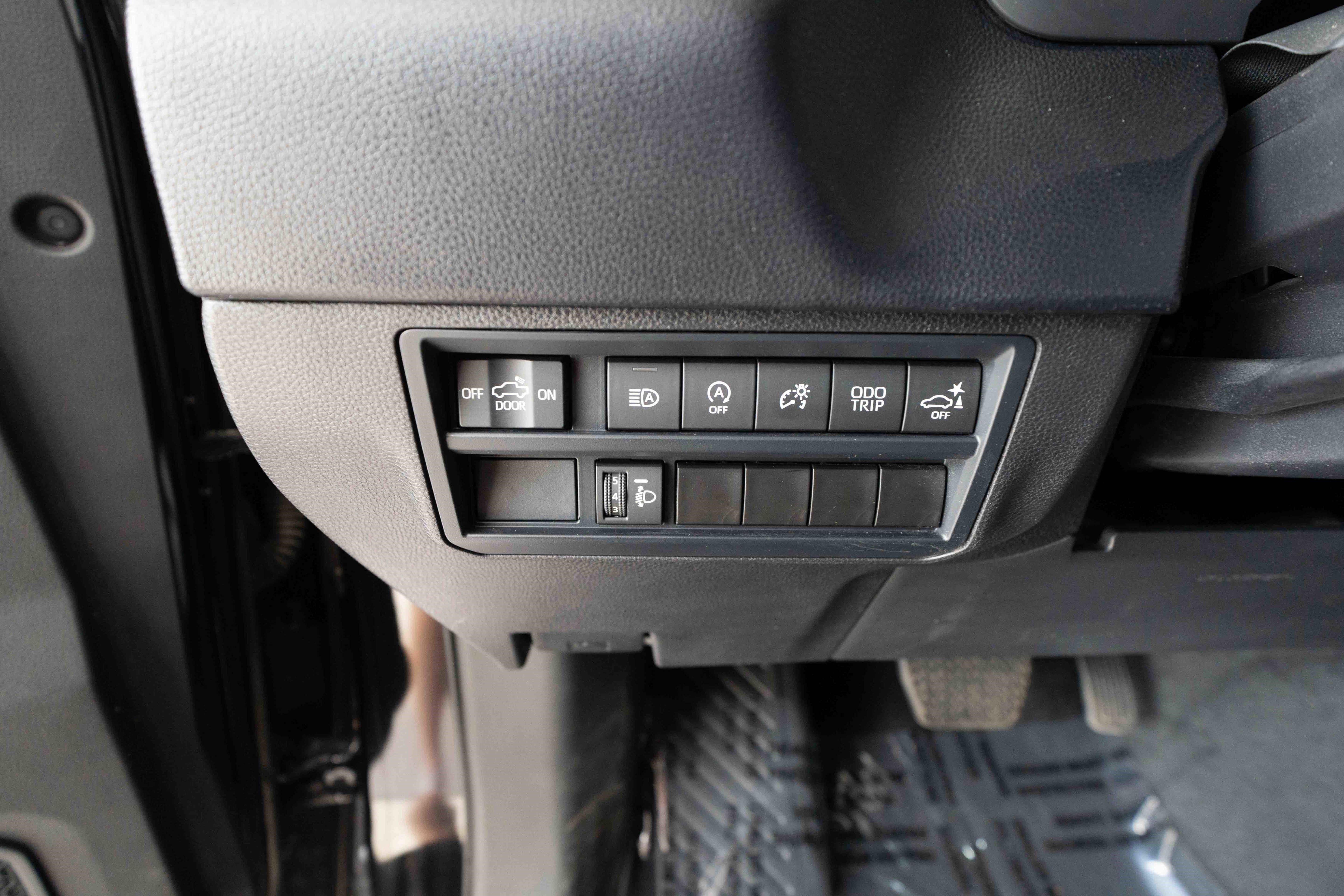 Used 2025 Toyota Tundra SR5 w/ SR5 Convenience Package image 11