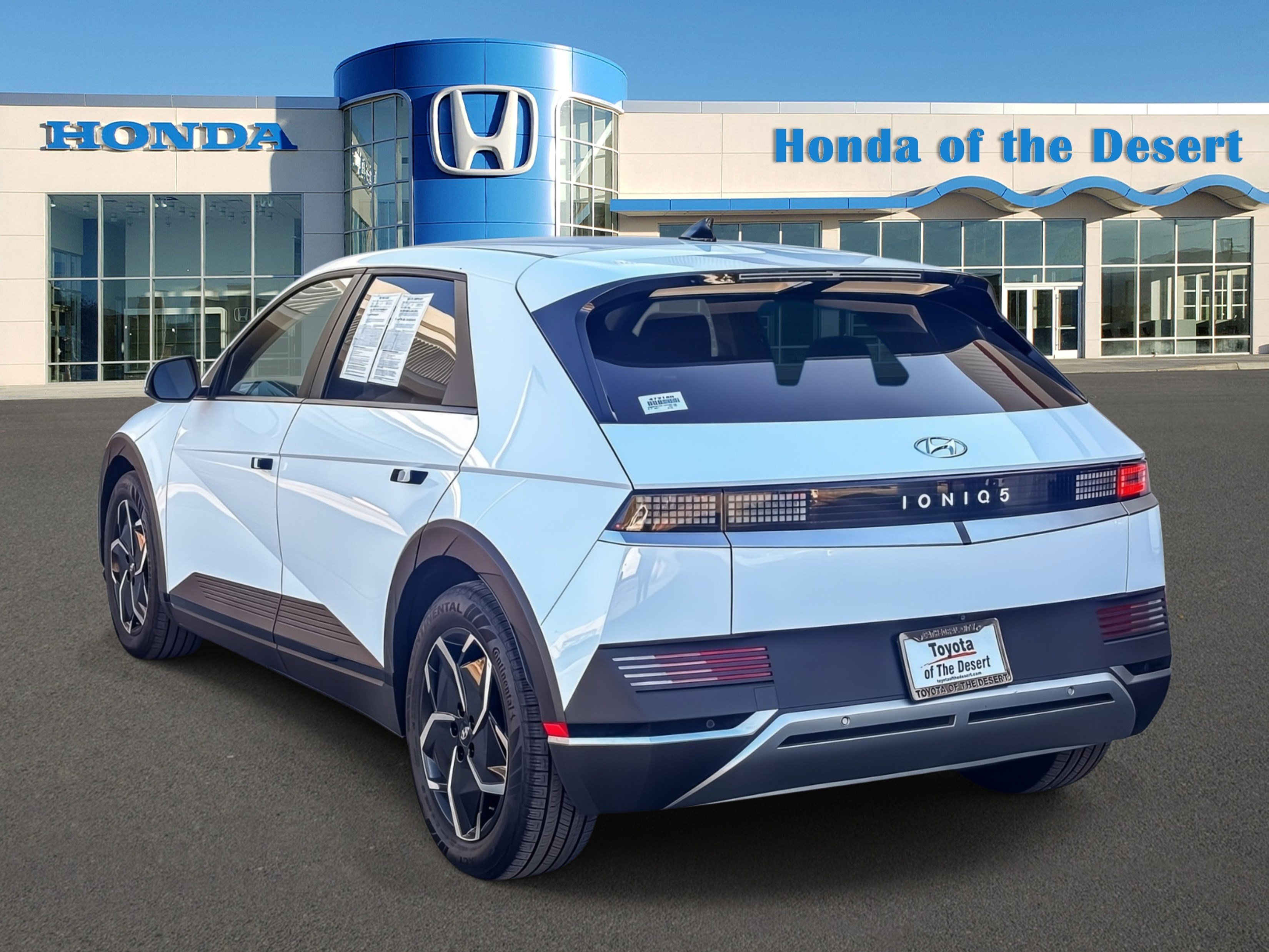 Used 2022 Hyundai Ioniq 5 SE w/ Cargo Package image 5