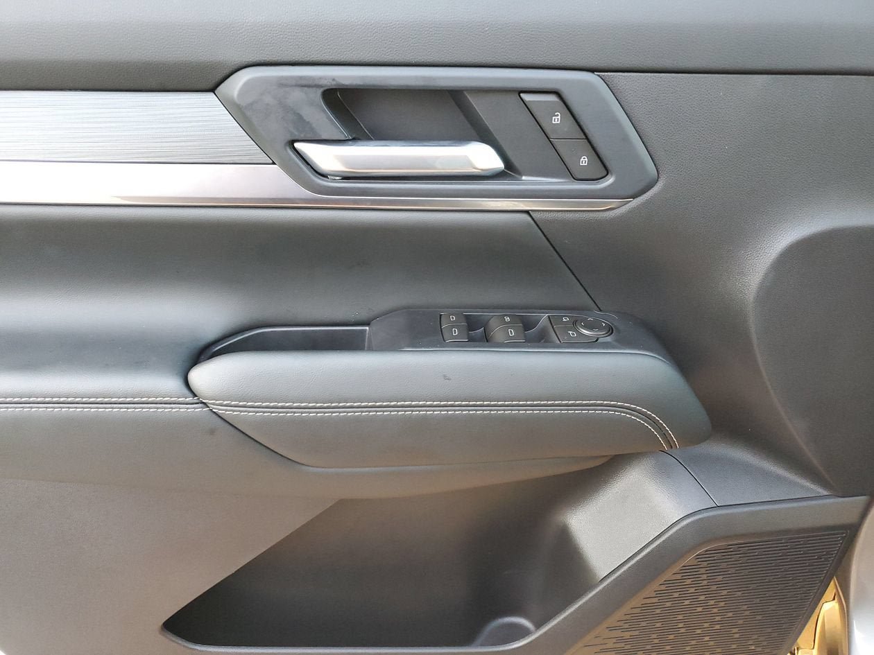 New 2026 GMC Terrain Elevation FWD image 17