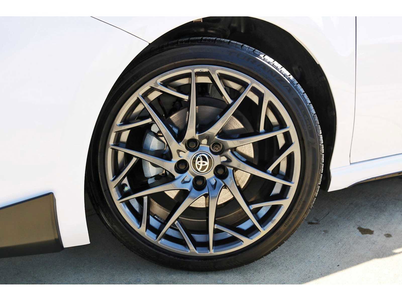 Used 2025 Toyota Camry SE image 29