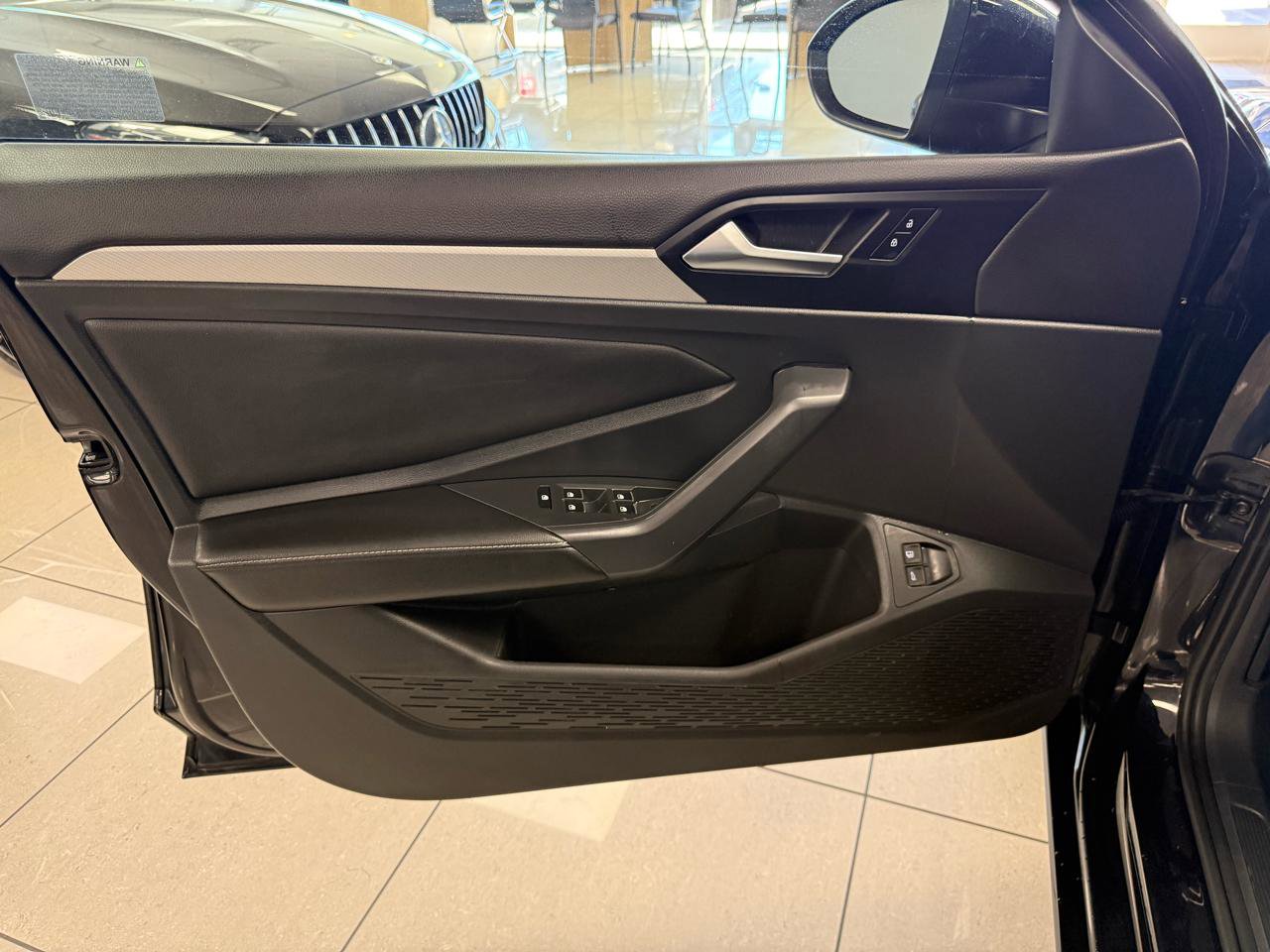 Used 2022 Volkswagen Jetta S image 9