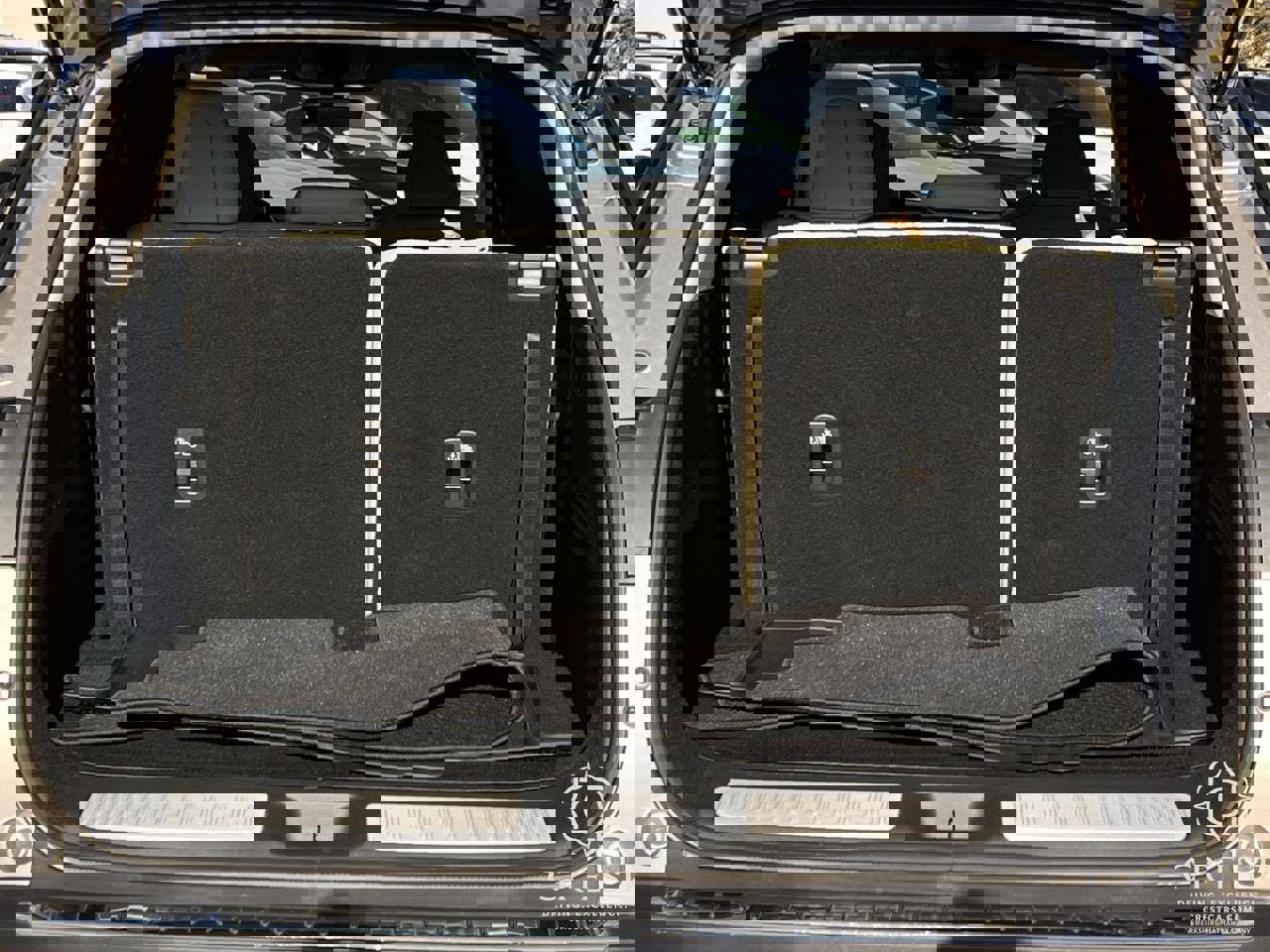 Used 2023 INFINITI QX60 Sensory w/ Cargo Package image 31