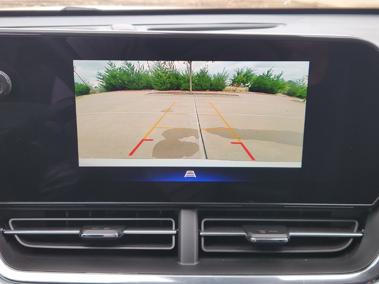 Used 2024 Chevrolet Trax LT w/ Driver Confidence Package FWD image 13