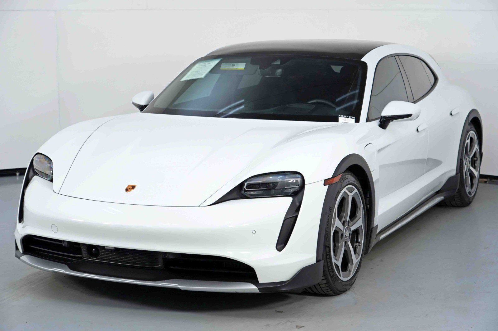 Used 2024 Porsche Taycan 4 Cross Turismo w/ Premium Package AWD/4WD image 50