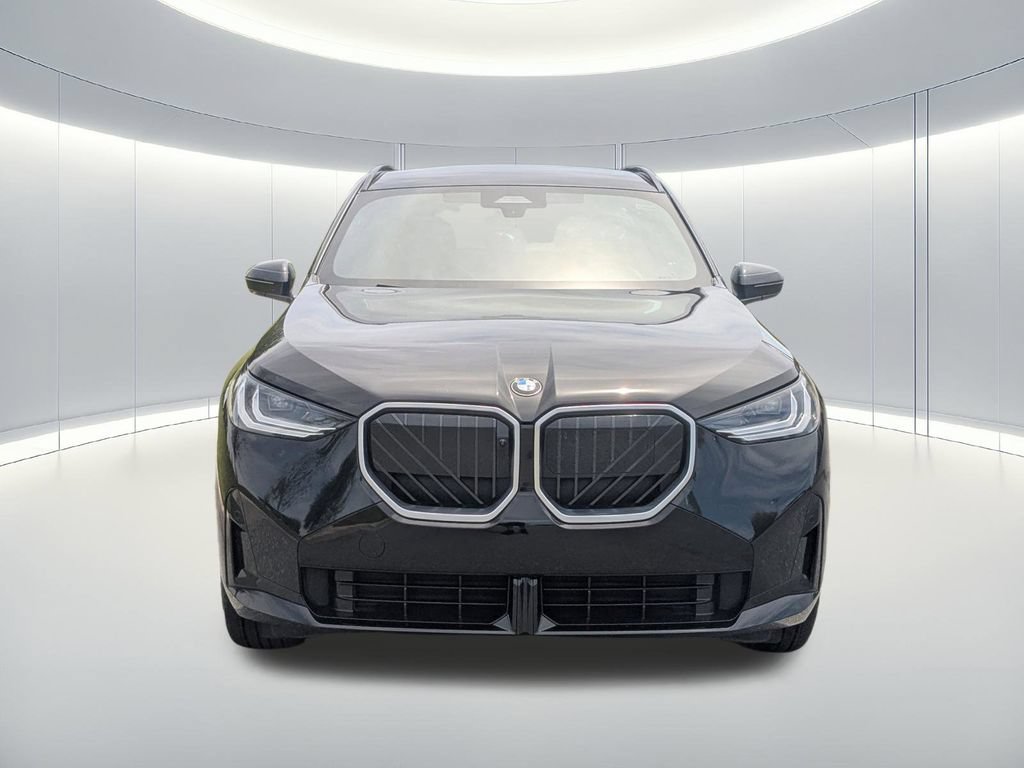 Used 2025 BMW X3 xDrive30i AWD/4WD image 3