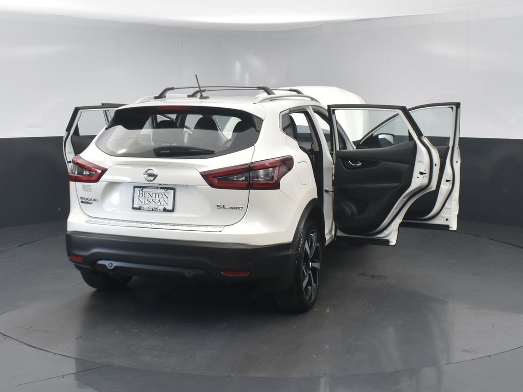 Used 2022 Nissan Rogue Sport SL image 27