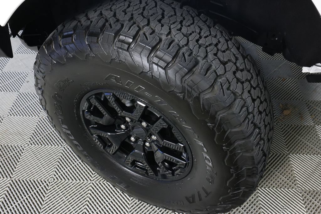 Used 2024 Ford Bronco Raptor w/ Interior Carbon Fiber Pack 6 AWD/4WD image 39