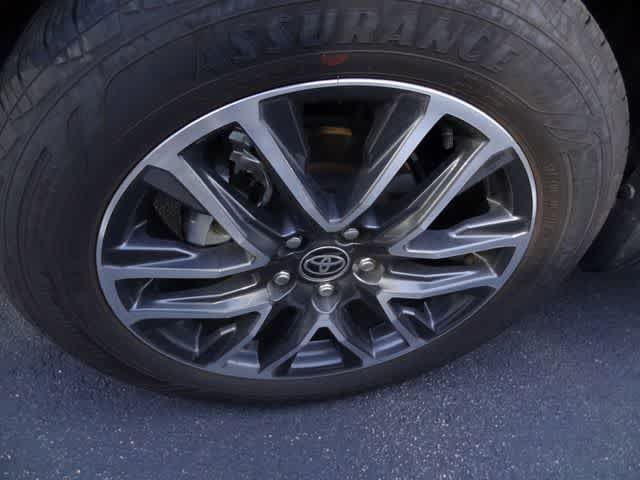 Certified 2026 Toyota Corolla Cross XLE FWD image 22