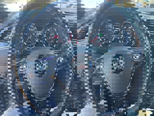 Certified 2021 Volkswagen Tiguan SE R-Line image 20