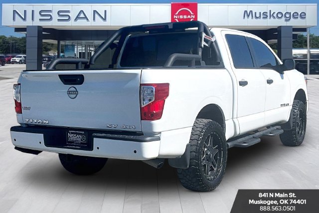 Used 2024 Nissan Titan SV w/ SV Convenience Package AWD/4WD image 5