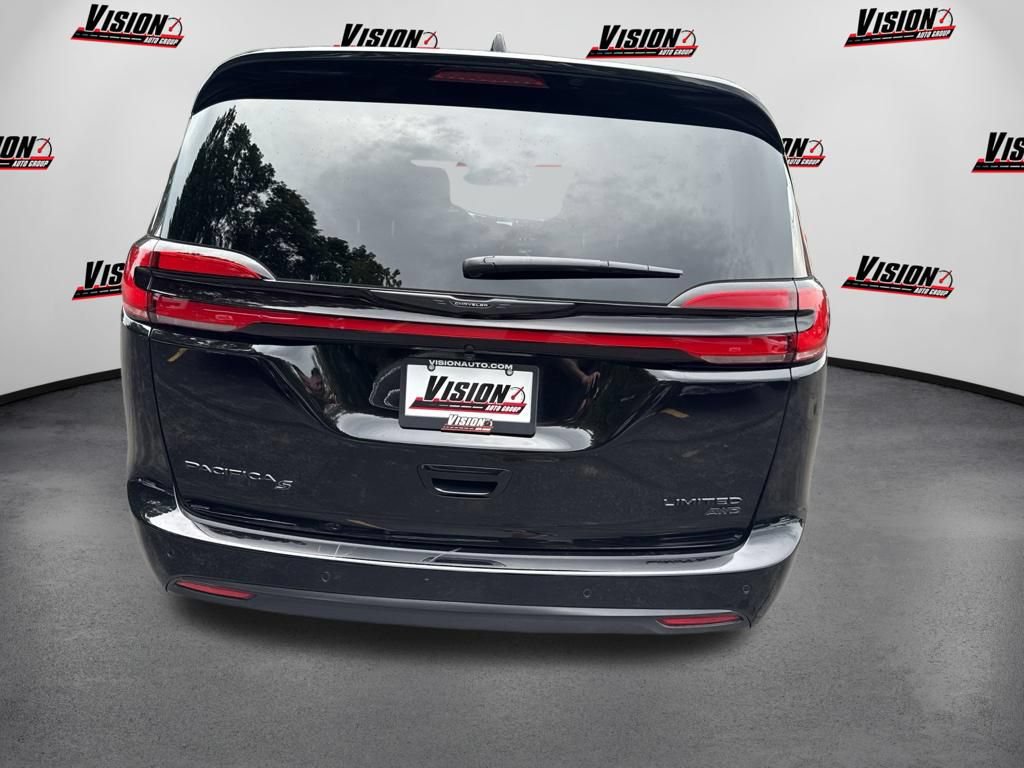 New 2026 Chrysler Pacifica Limited w/ S Appearance Package AWD/4WD image 6