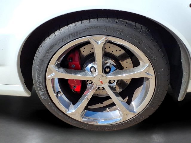Used 2013 Chevrolet Corvette Grand Sport w/ 3LT Preferred Equipment Group RWD image 27