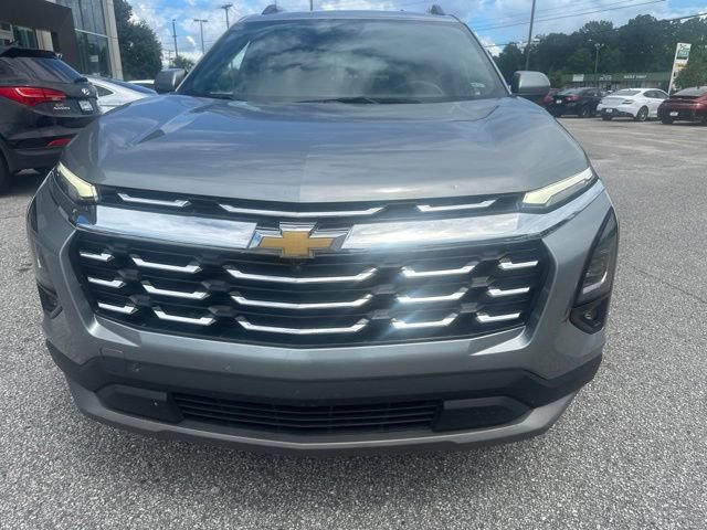 Used 2025 Chevrolet Equinox LT w/ Convenience Package II FWD image 2
