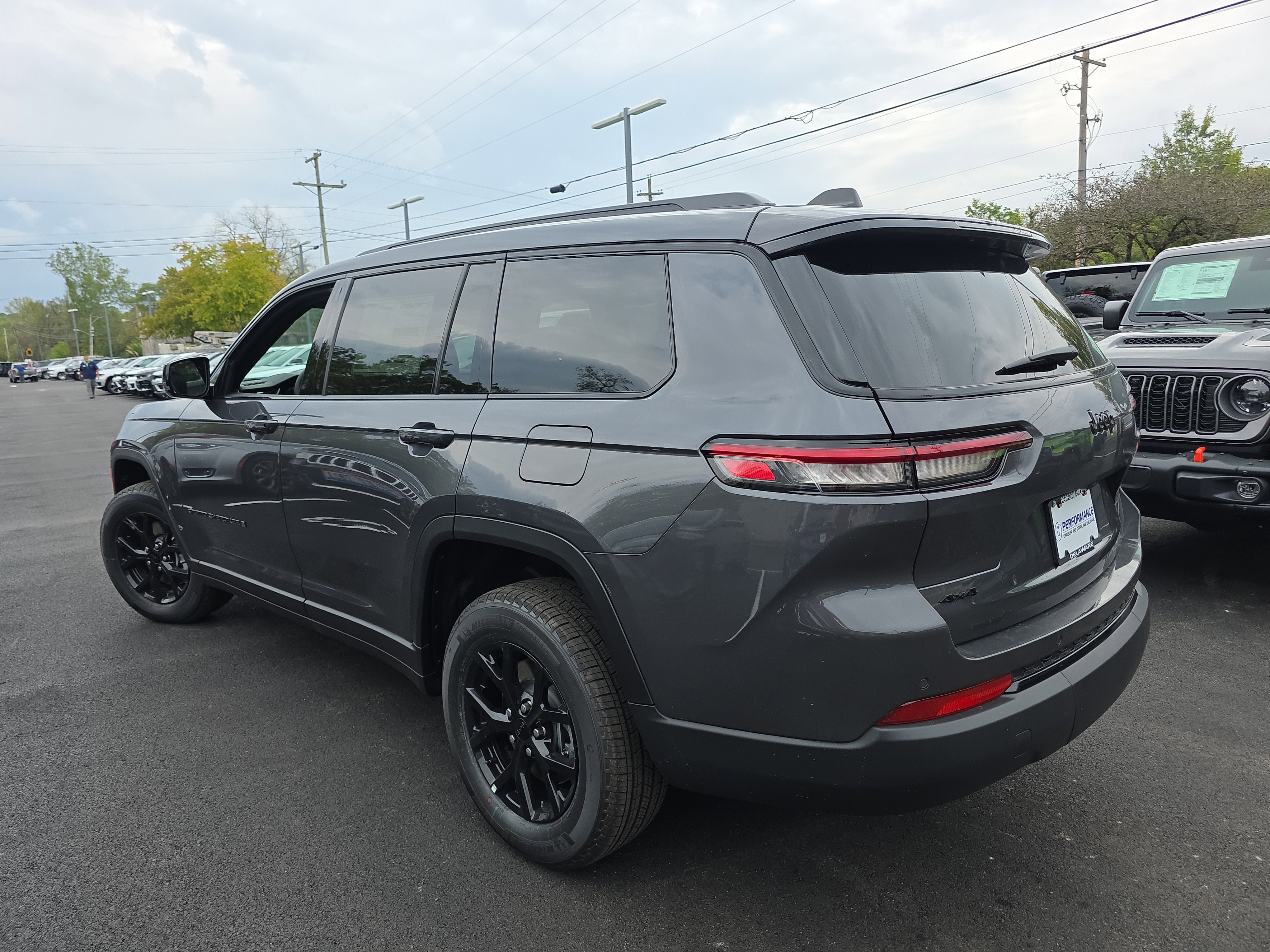 New 2025 Jeep Grand Cherokee L Altitude image 21