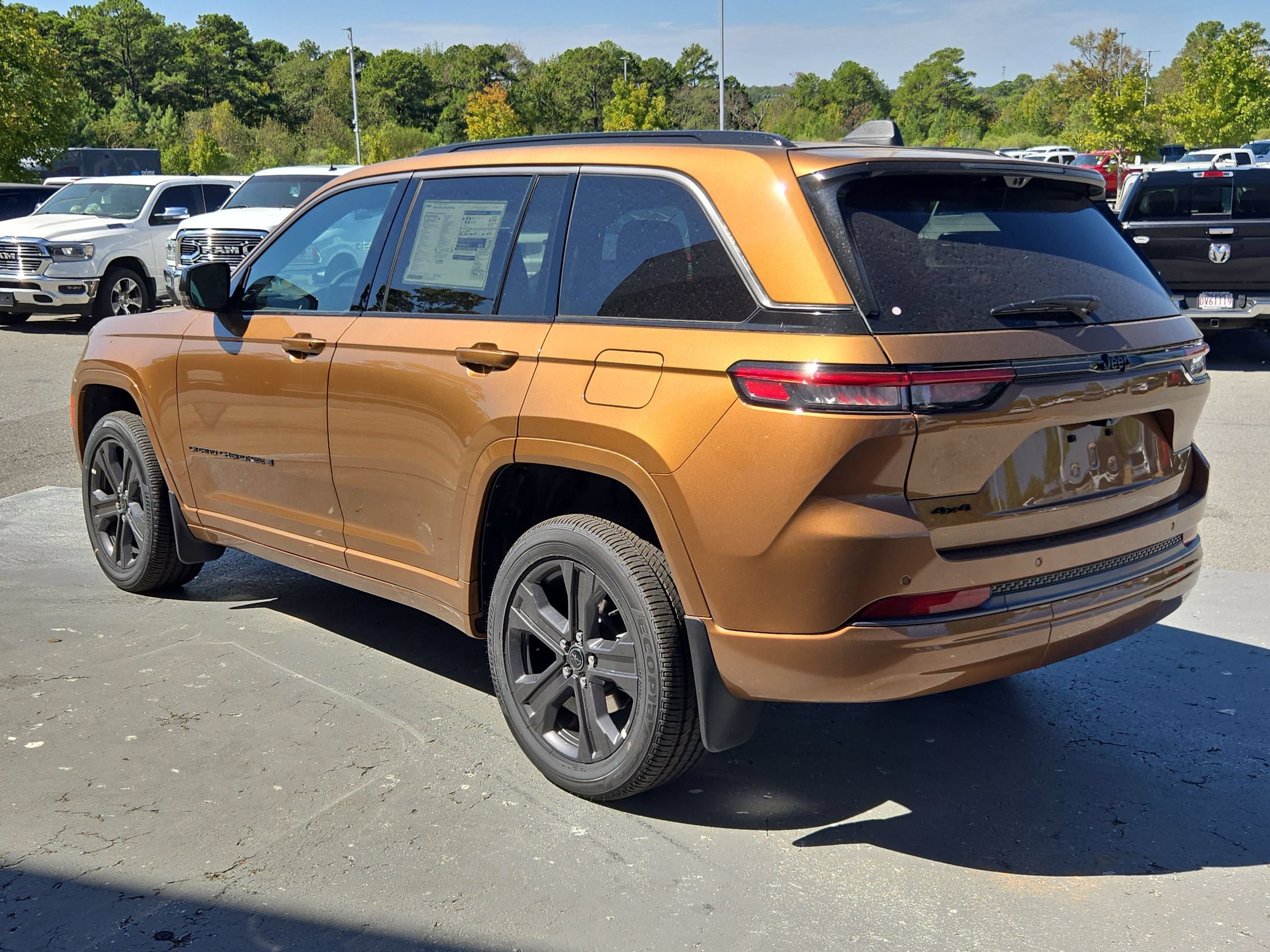 New 2027 Jeep Grand Cherokee Limited AWD/4WD image 5