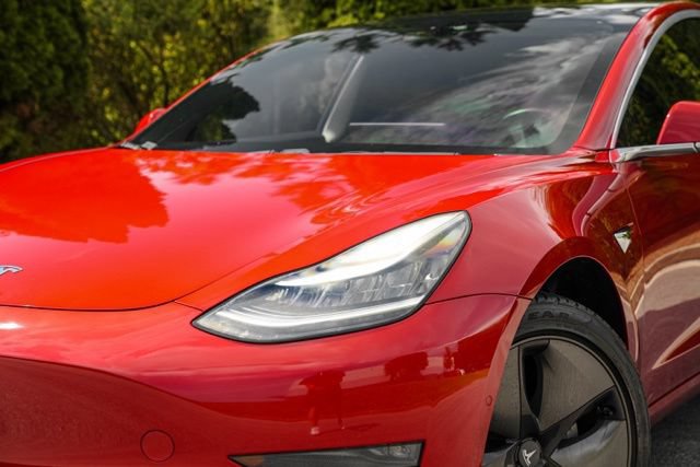 Used 2019 Tesla Model 3 Standard Range RWD image 4