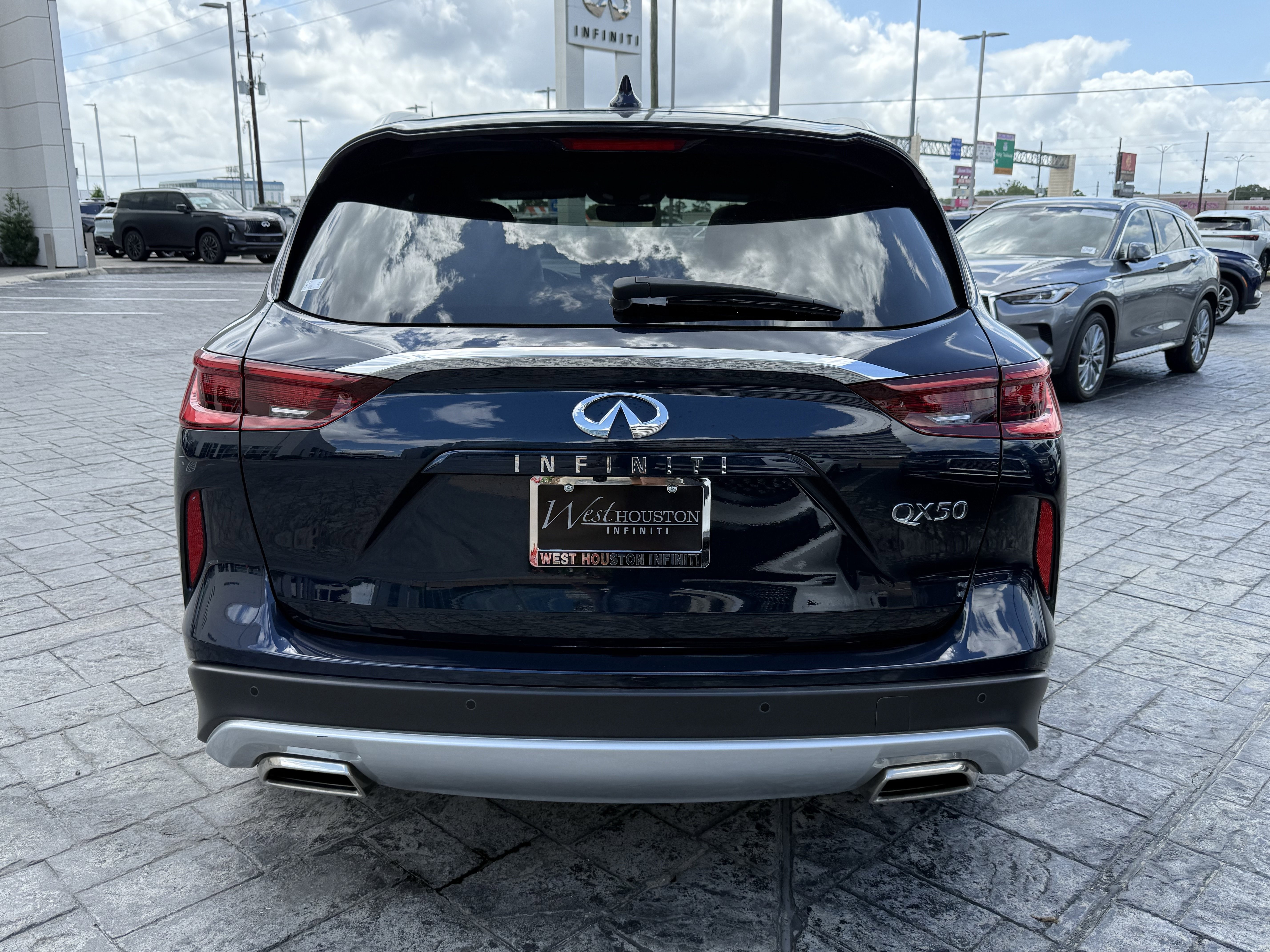 Certified 2024 INFINITI QX50 Luxe FWD image 7