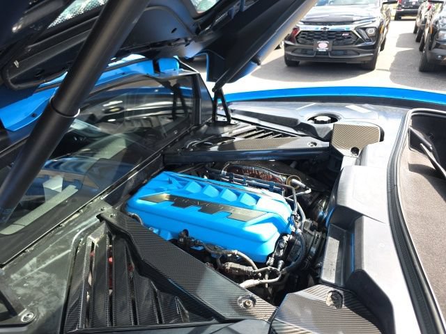 Used 2023 Chevrolet Corvette Stingray Coupe w/ 1LT RWD image 25
