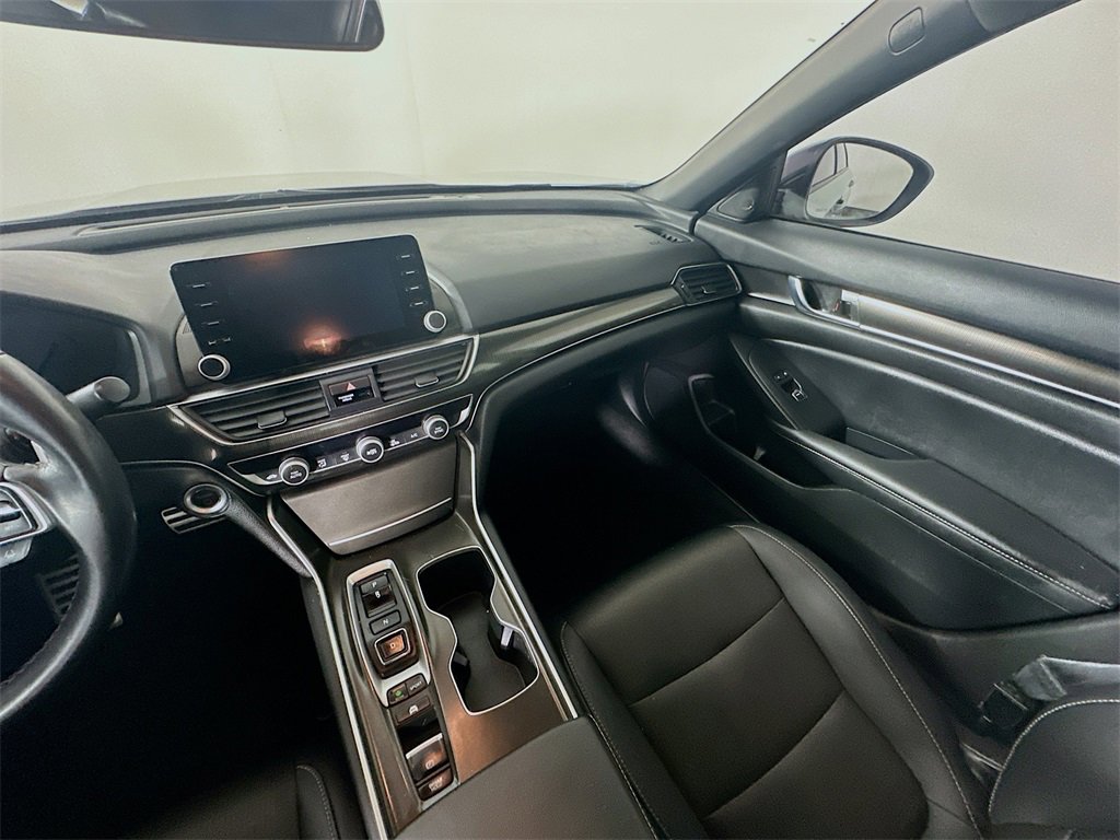 Used 2022 Honda Accord Sport image 11