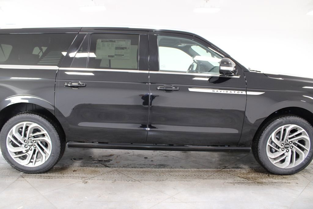 New 2026 Lincoln Navigator L Reserve image 10