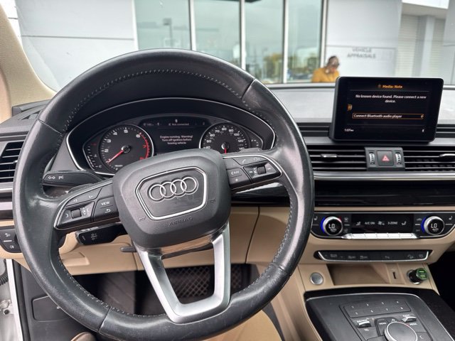 Used 2020 Audi Q5 2.0T Premium w/ Convenience Package AWD/4WD image 5