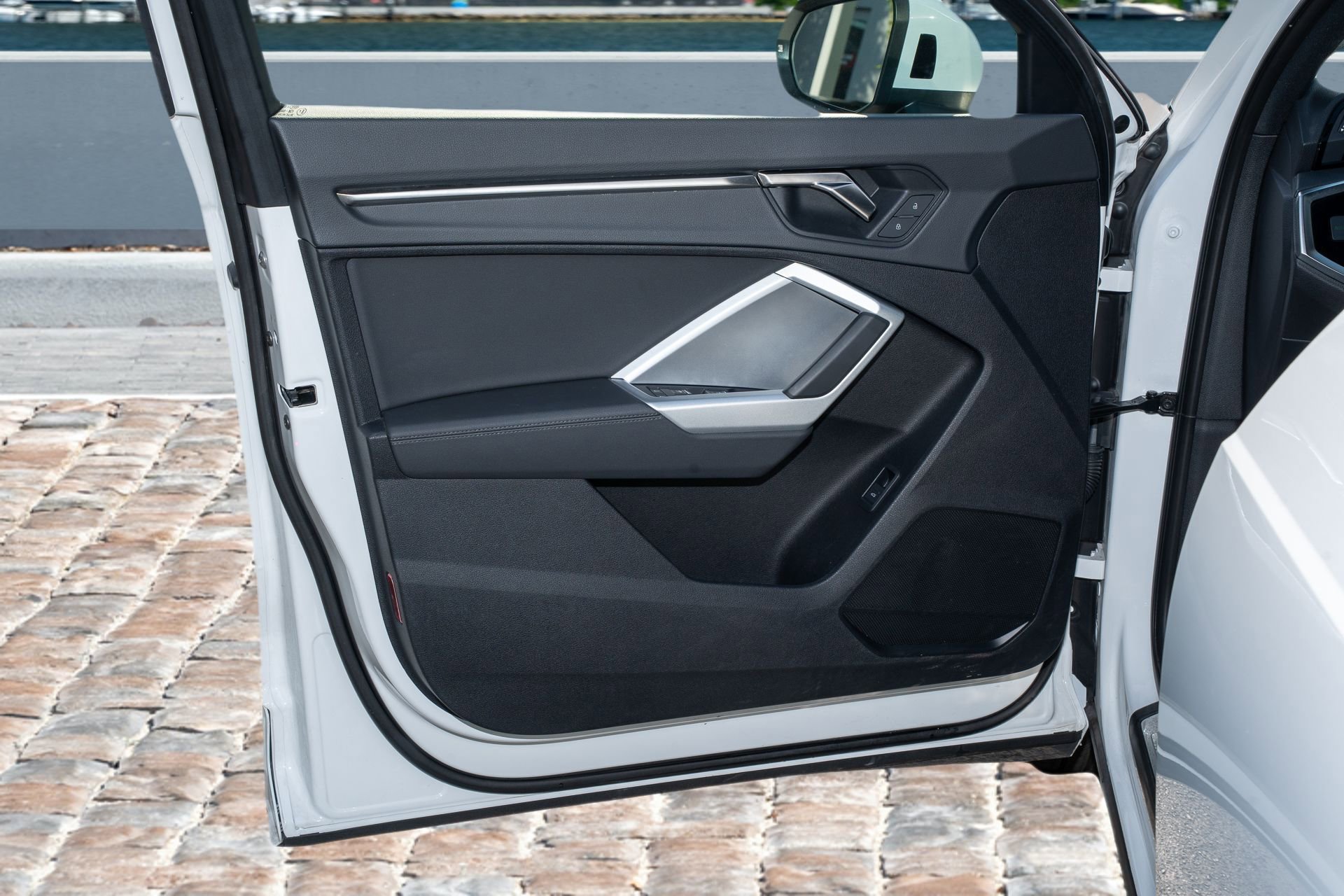 Used 2025 Audi Q3 2.0T Premium image 11