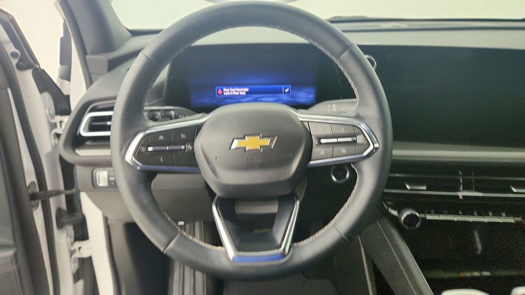 Used 2024 Chevrolet Traverse LT w/ Trailering Package image 18