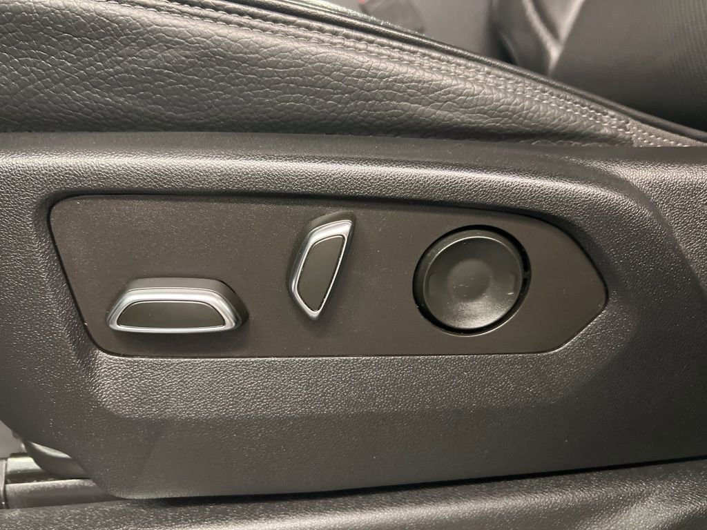 Used 2022 GMC Sierra 1500 Denali w/ Technology Package image 32