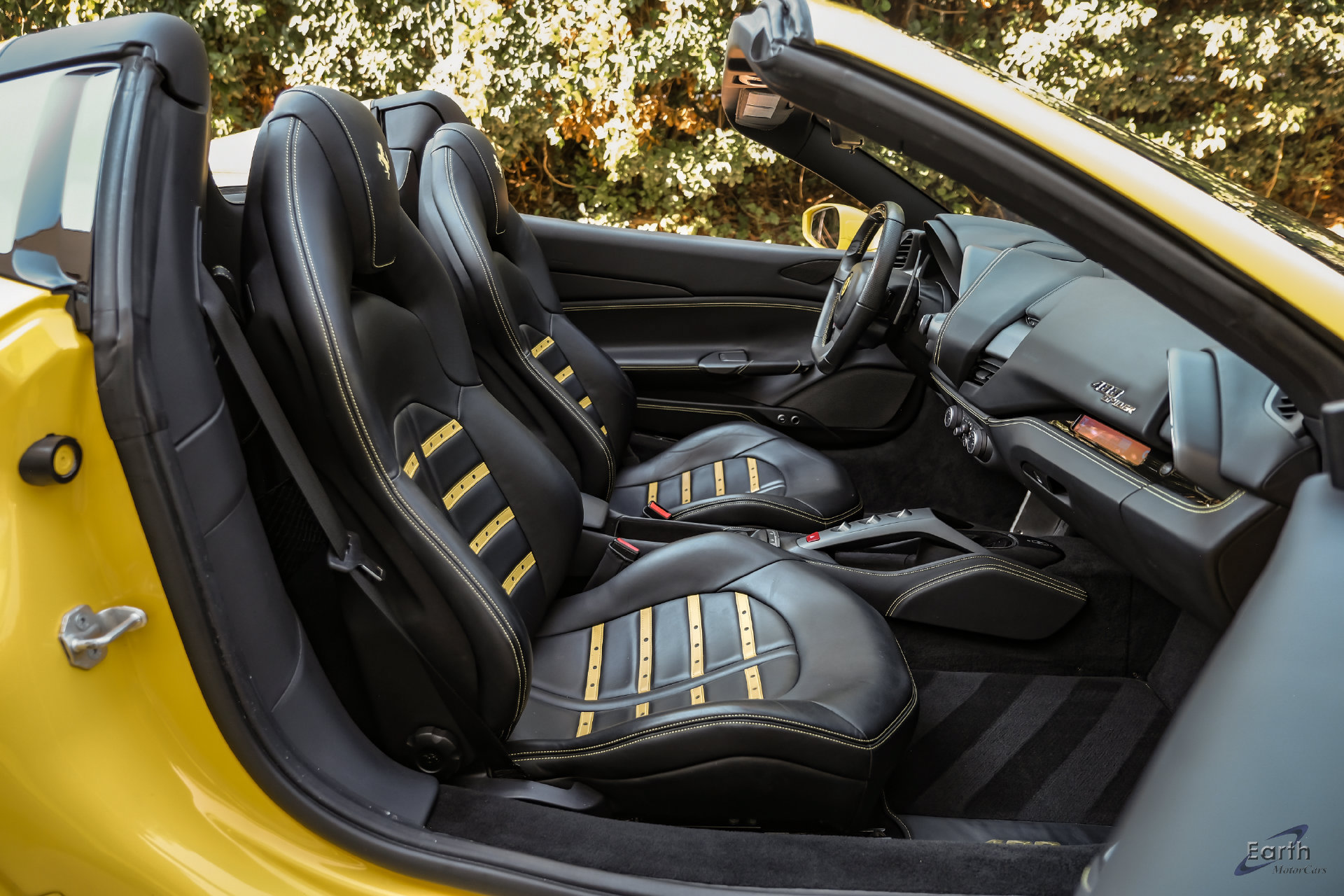 Used 2018 Ferrari 488 Spider RWD image 64