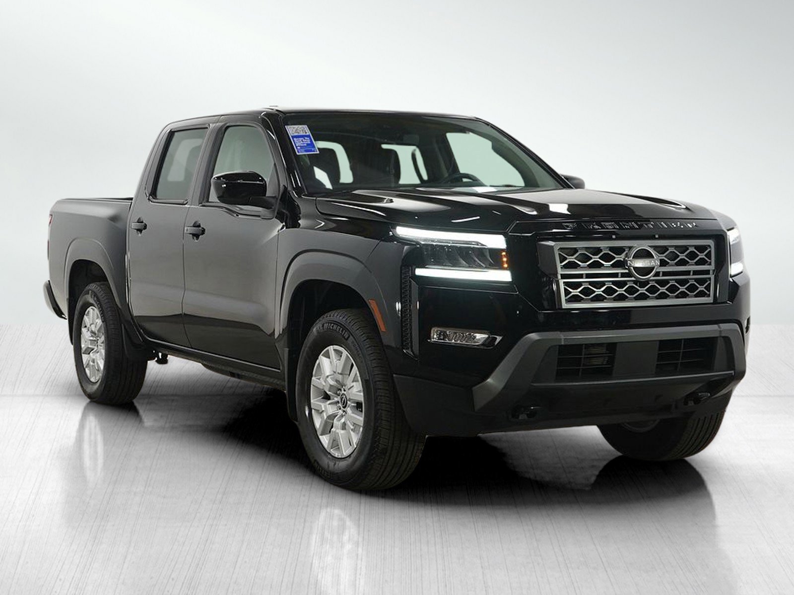 Used 2023 Nissan Frontier SV w/ SV Premium Package image 7