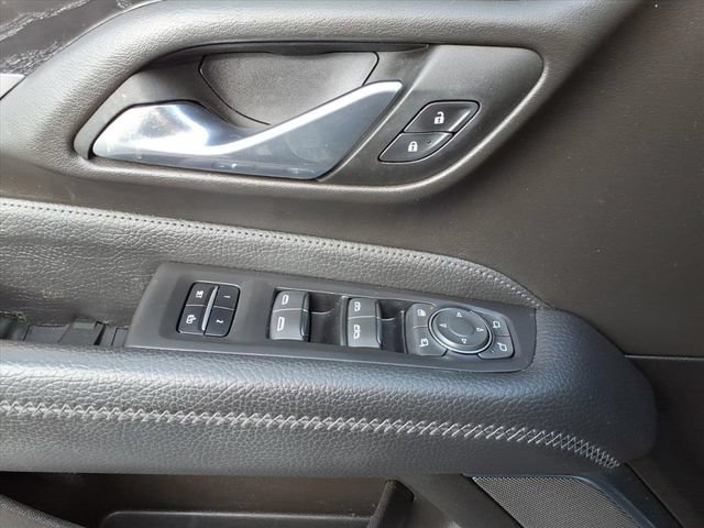 Used 2023 GMC Yukon XL Denali AWD/4WD image 32