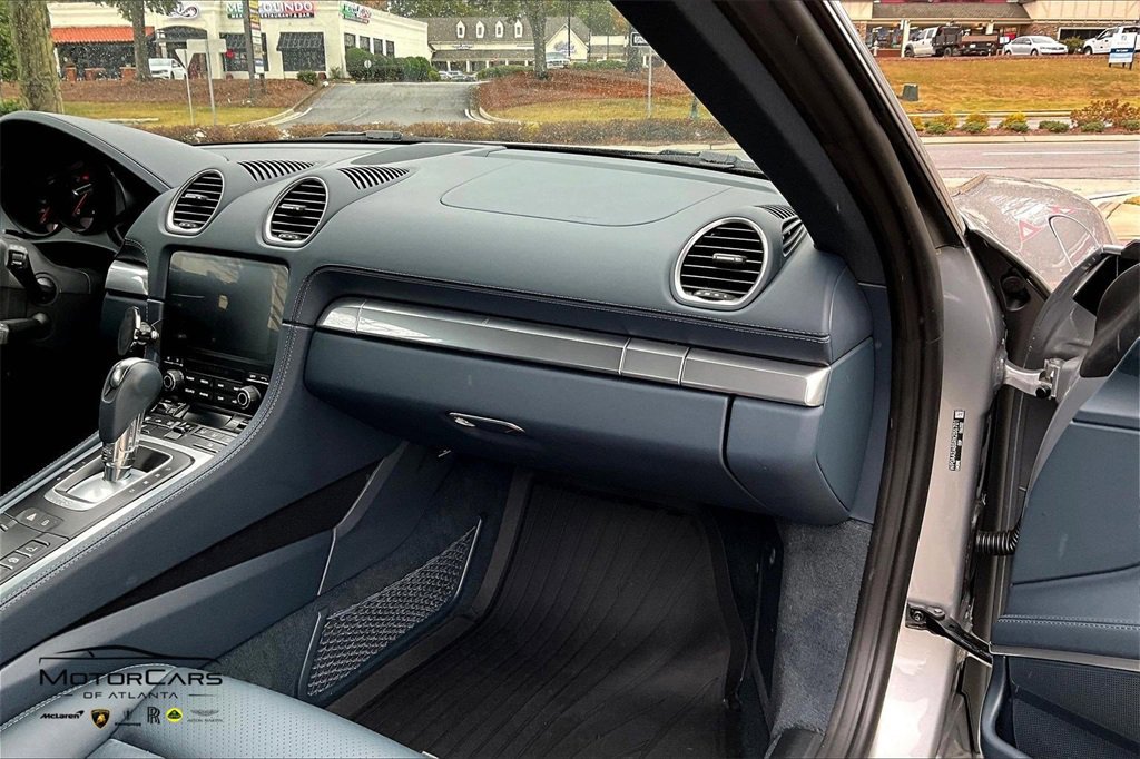 Used 2024 Porsche 718 Cayman image 15