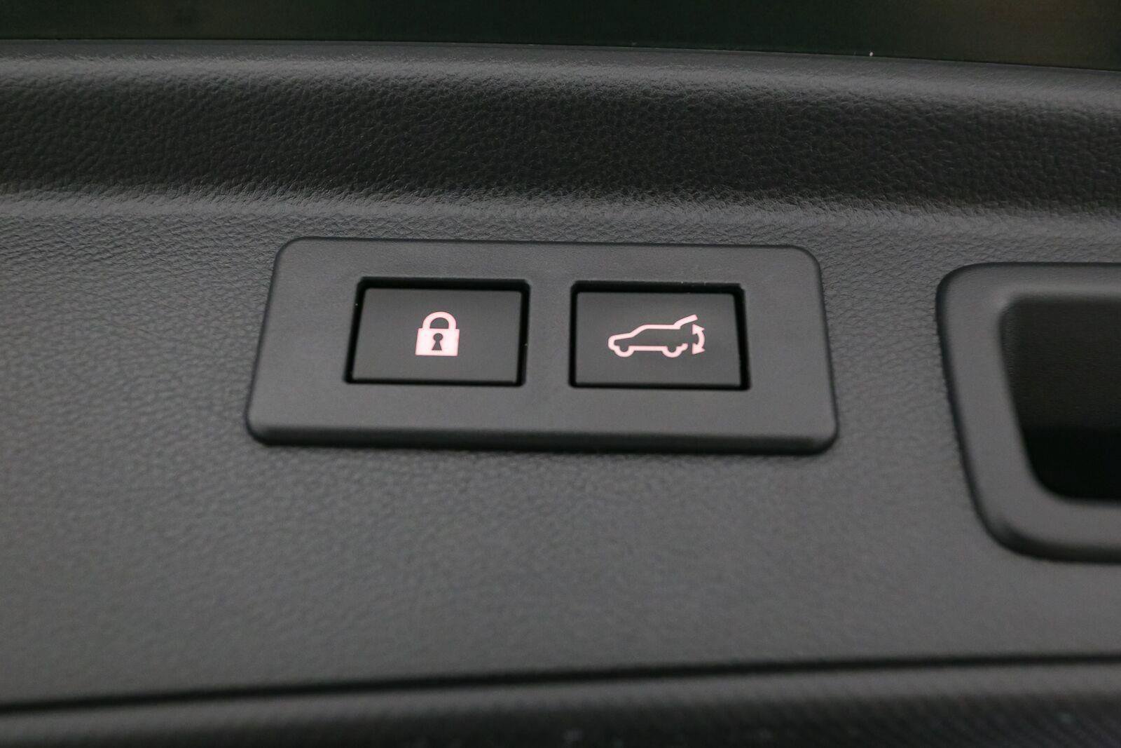 Used 2023 Subaru Forester Premium AWD/4WD image 13