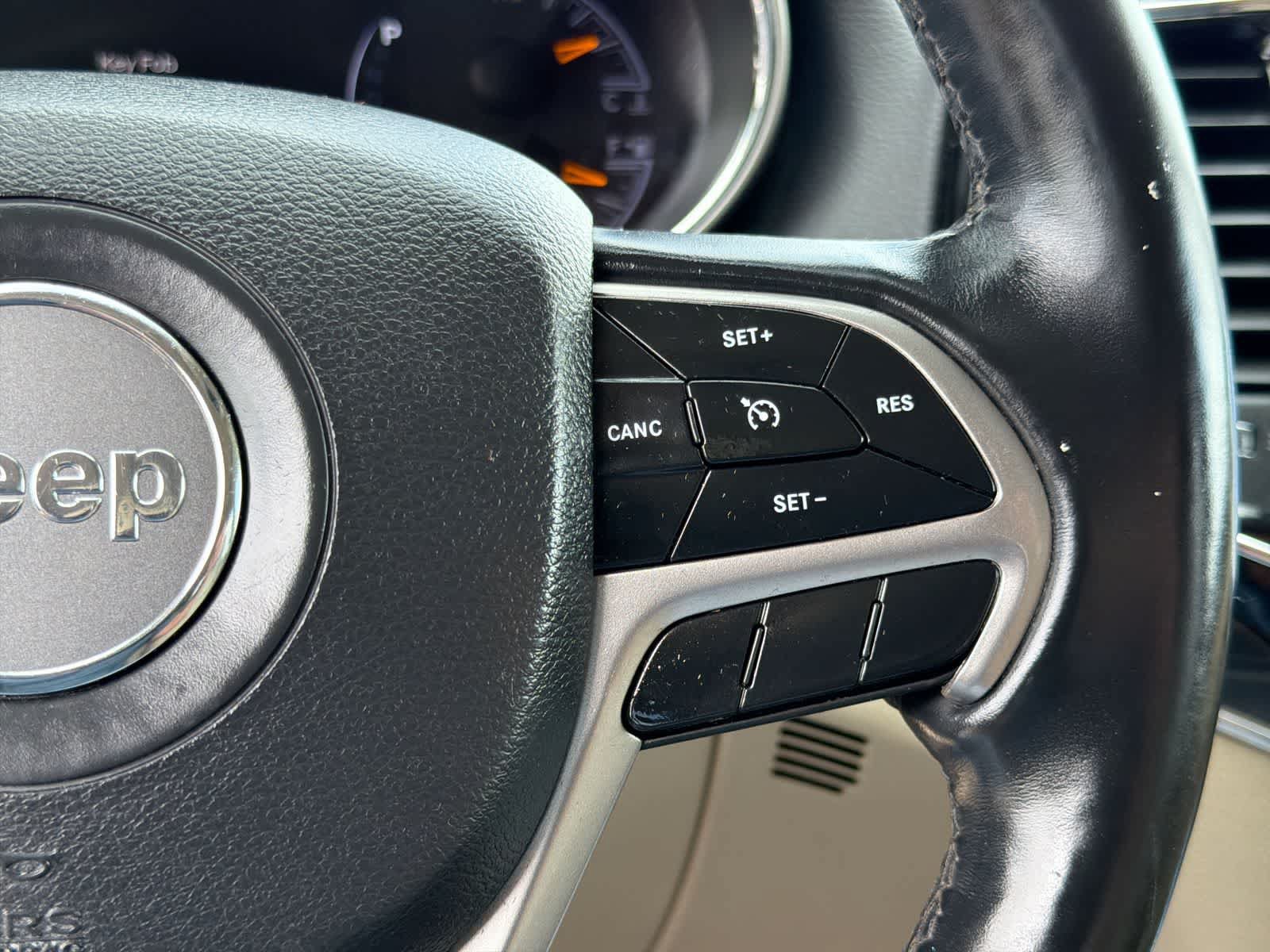 Used 2020 Jeep Grand Cherokee Limited AWD/4WD image 26