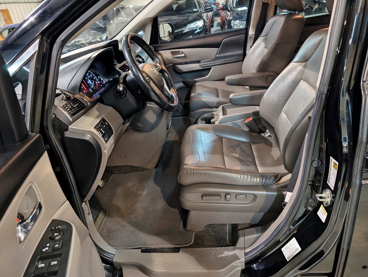 Used 2014 Honda Odyssey EX-L image 17