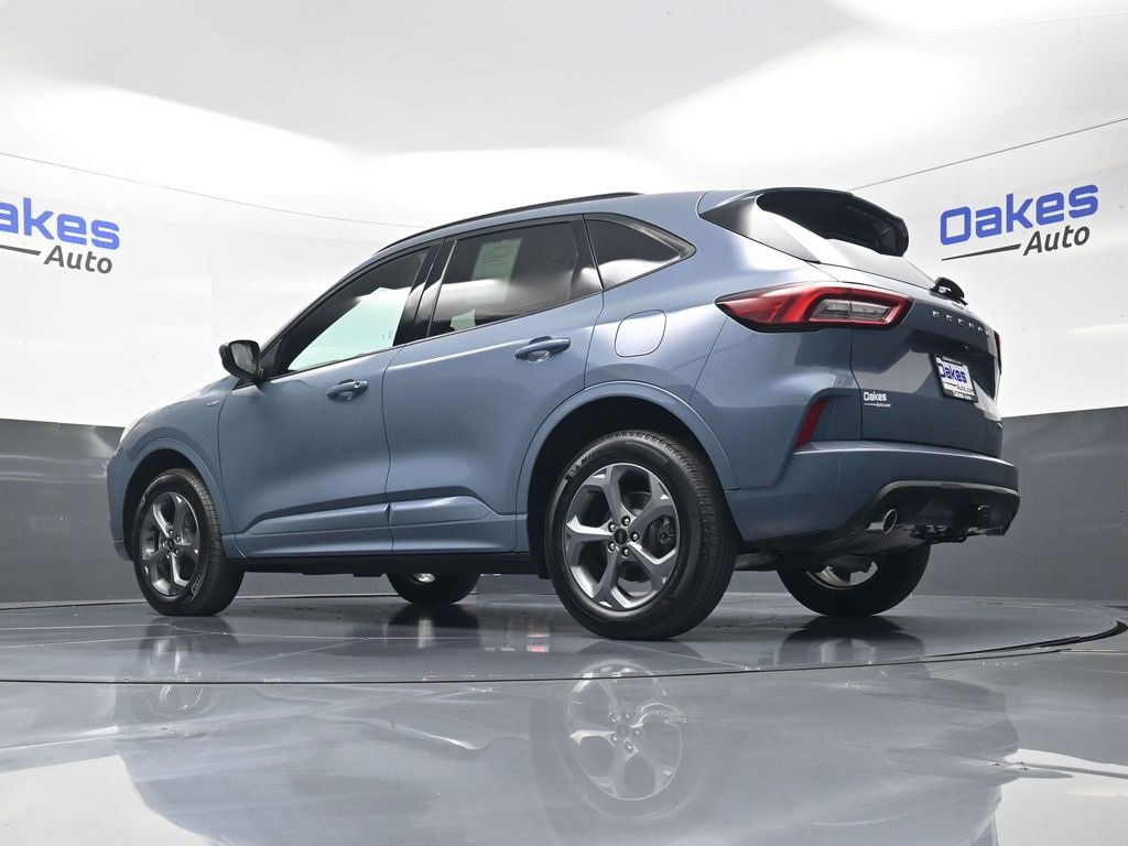 Used 2024 Ford Escape ST-Line Select w/ Class II Trailer Tow Package image 43