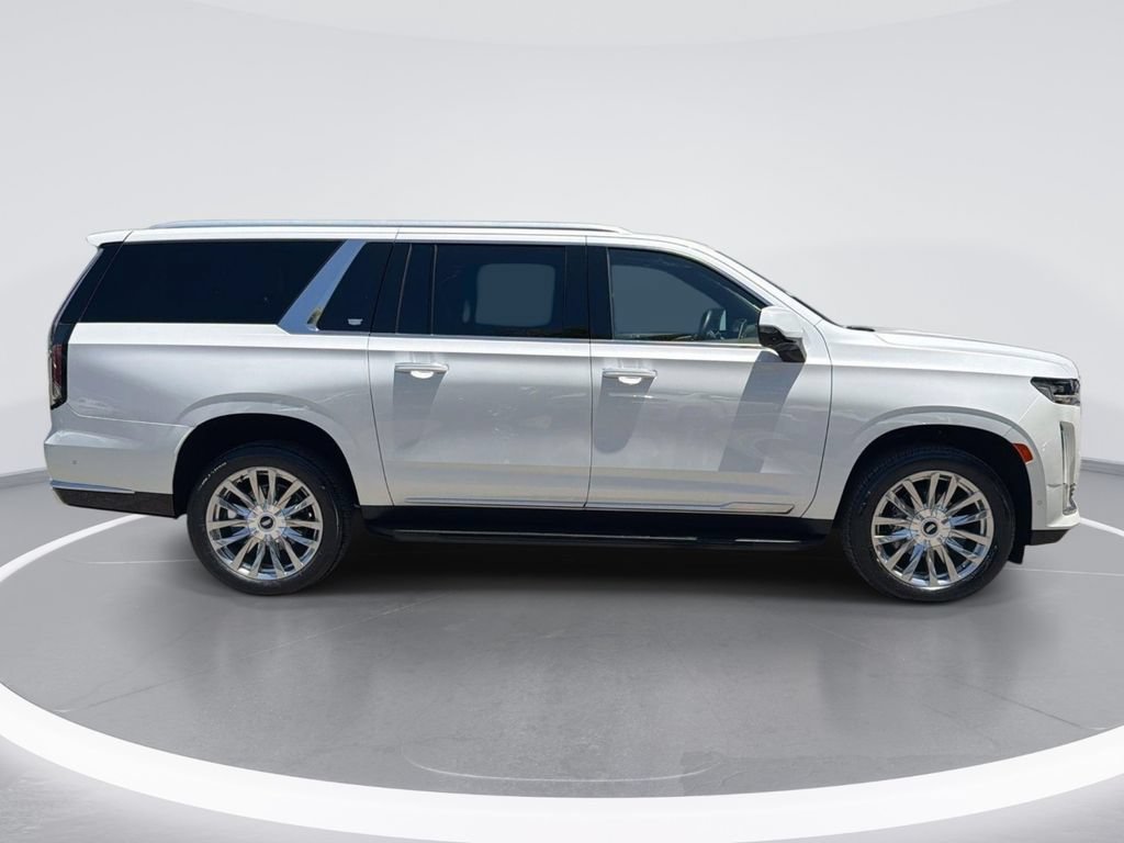 Certified 2023 Cadillac Escalade ESV Premium Luxury AWD/4WD image 3