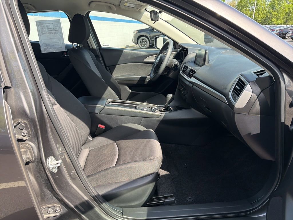 Used 2018 MAZDA MAZDA3 Sport FWD image 23