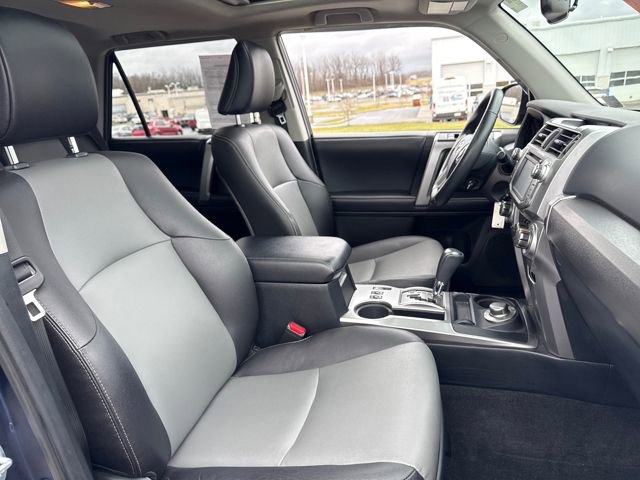 Used 2018 Toyota 4Runner SR5 Premium image 13