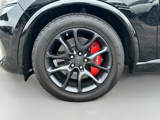 Used 2021 Dodge Durango SRT w/ Technology Group AWD/4WD image 33