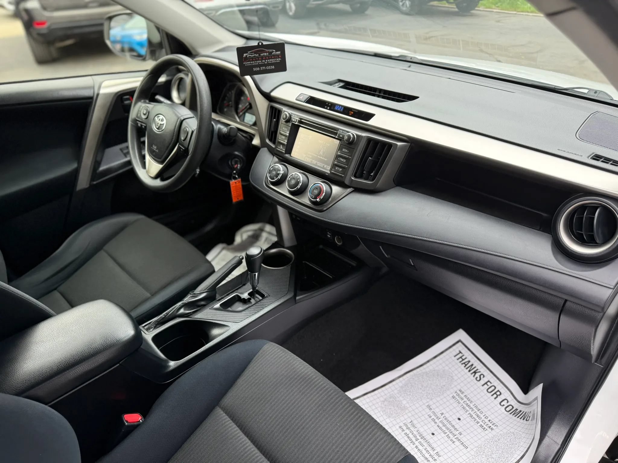 Used 2015 Toyota RAV4 LE AWD/4WD image 17