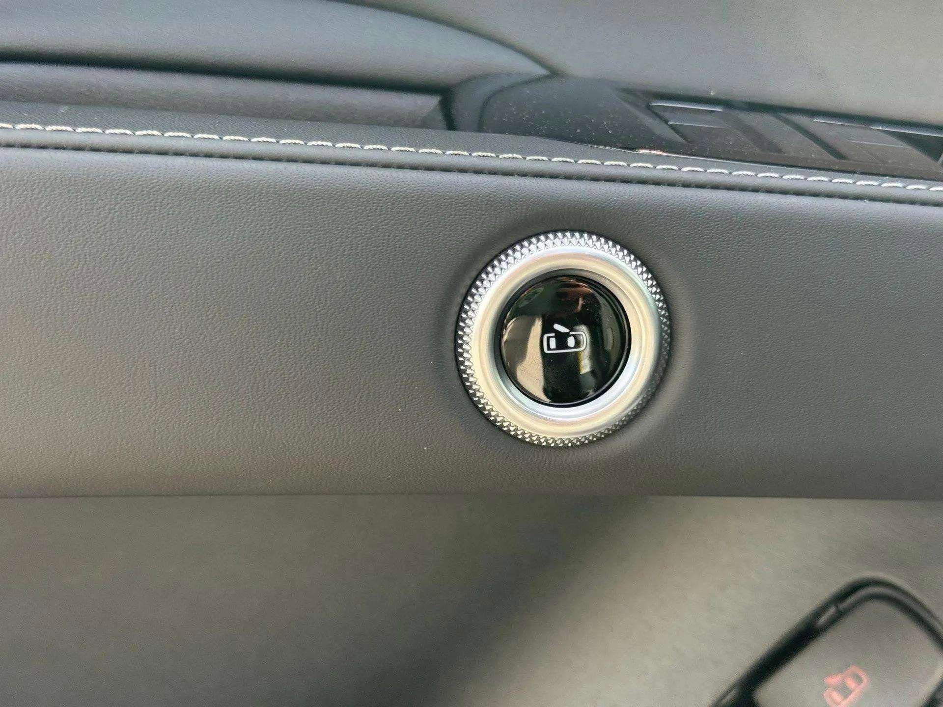 New 2025 Maserati Grecale GT image 20