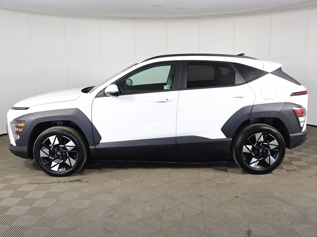 Used 2024 Hyundai Kona SEL AWD/4WD image 11