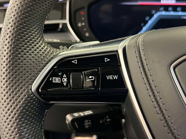 Used 2023 Audi S8 AWD/4WD image 21