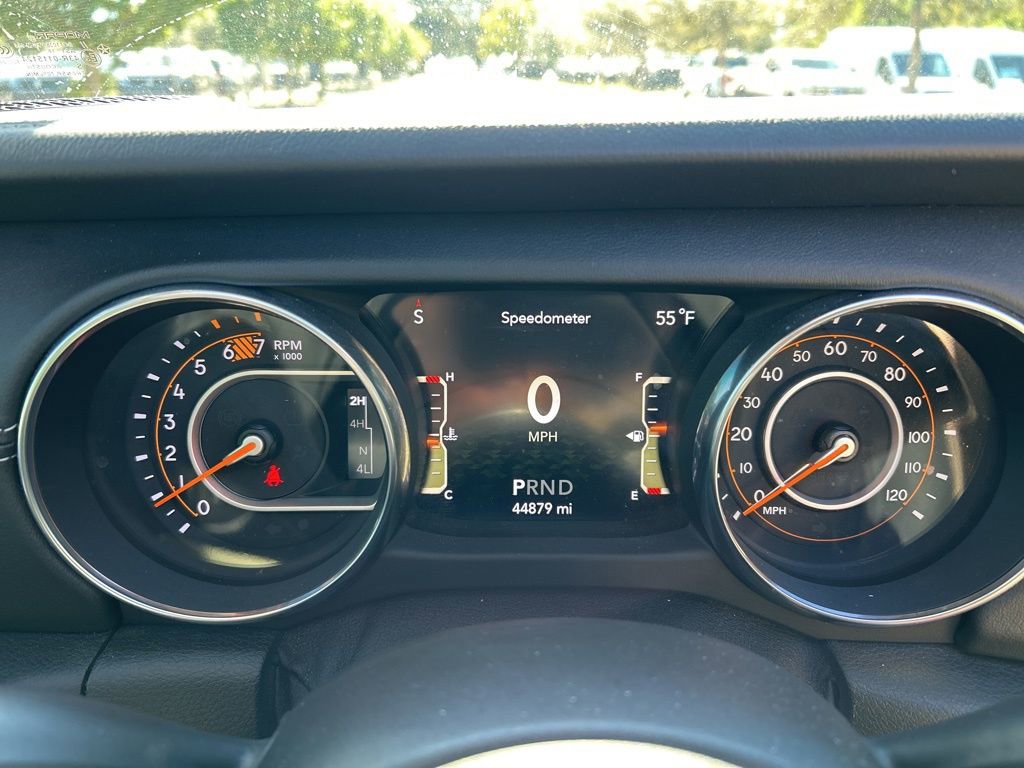 Used 2019 Jeep Wrangler Unlimited Sahara w/ Safety Group image 23