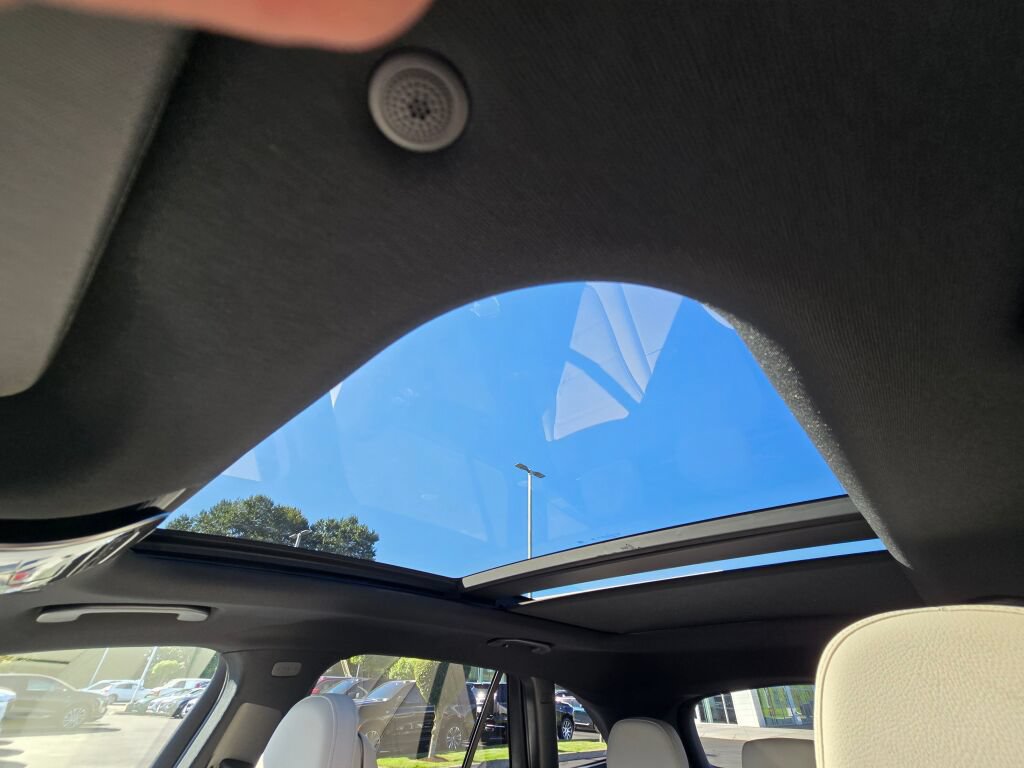 New 2027 Mercedes-Benz GLC 300 4MATIC image 42